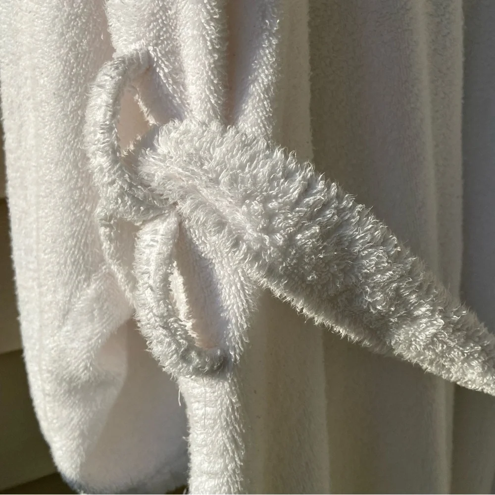 Gently Loved Sz-L/XL Robe By:”Hotel Collection” Luxurious💯Cotton White Bathrobe